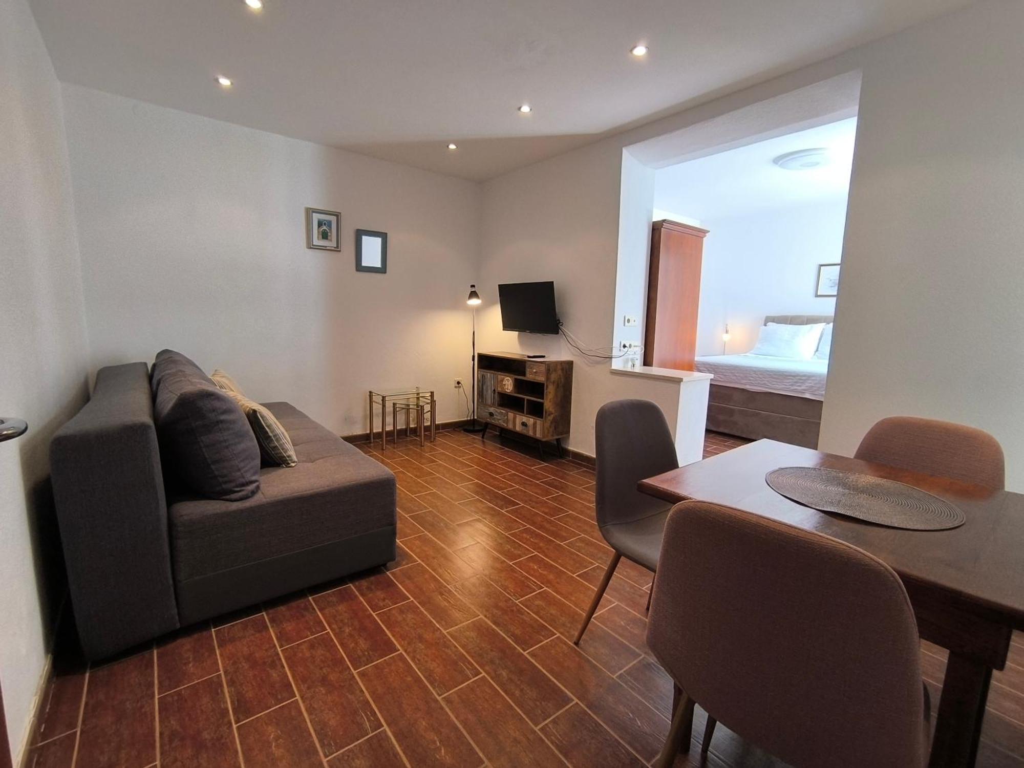 Olga's Sunshine Place Apartment *